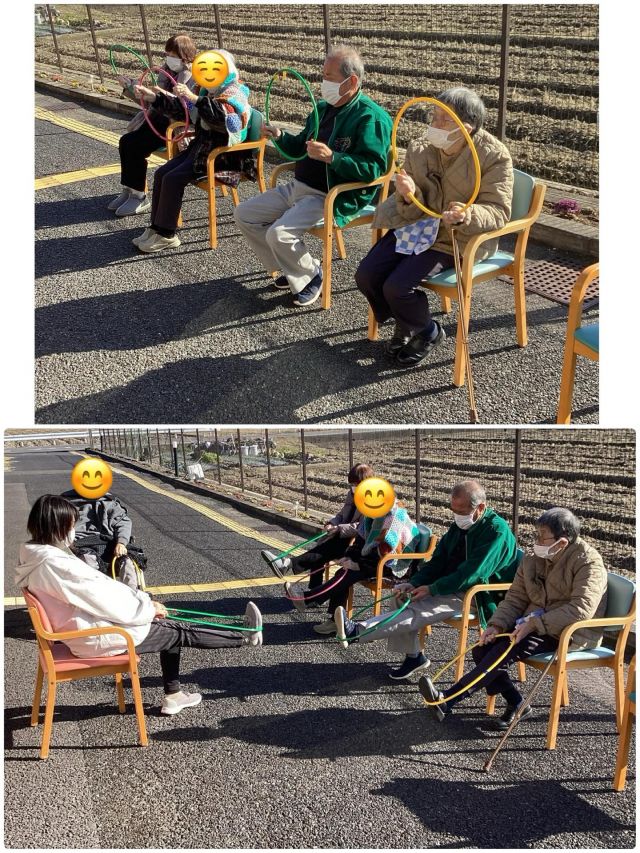 いつもいいねありがとうございます😊

🌞🌈 今日はとても気持ちの良いお天気でした 🌈🌞

デイサービスでは、青空の下で外レクリエーション活動を行いました🌿✨
やわらかな日差しと心地よい風に包まれながら、みなさまと一緒に体操やループを使った運動、軽い散歩を楽しみました😊
外に出ると自然と表情も明るくなり、
「空がきれいだね」「外はやっぱり気持ちいいね」と笑顔がたくさん見られました🌸

周辺の田畑を眺めたり、風の音に耳を傾けたりと、普段の室内活動とはまた違った時間を過ごすことができました🌷
身体を動かすことでリフレッシュでき、心も体も元気いっぱいです✨

これからも、季節を感じられる活動を大切にしながら、
皆さまが笑顔で過ごせる時間をたくさん作っていきたいと思います🌼
今日も素敵な一日をありがとうございました😊💛

#デイサービス
#外レクリエーション
#晴れの日
#季節を感じる
#笑顔の時間